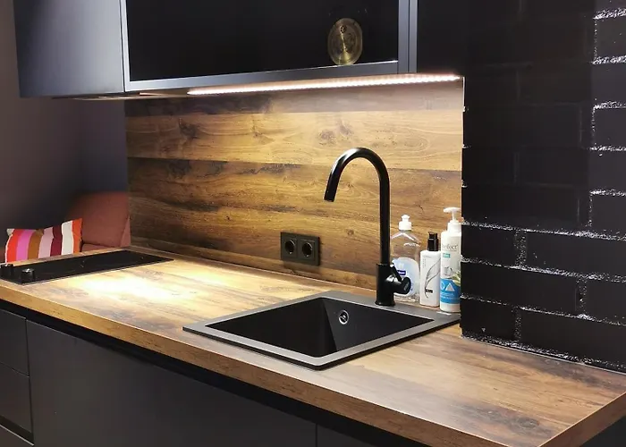 Проживание в семье R9 Рига