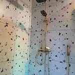 R9 Δωμάτια σε οικογενειακή κατοικία